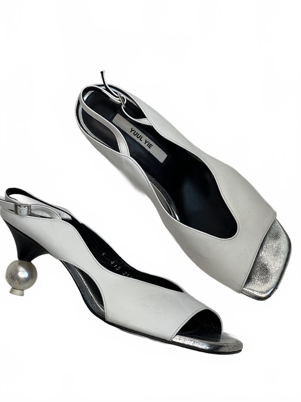 Yuul Yie Sculptural Pearl Ball Heel White Open-Toe Slingback Sandals Size 38.5